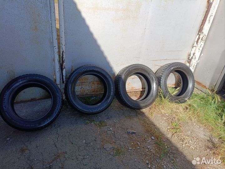 Bridgestone Ice Cruiser 7000 195/60 R15 88T