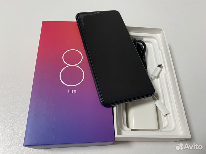 Xiaomi Mi 8 Lite, 4/64 ГБ