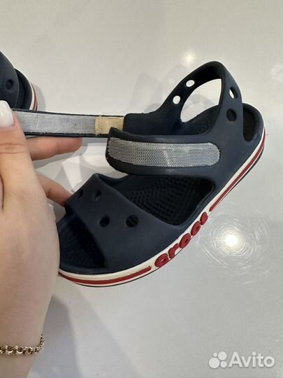 Сандалии crocs c8