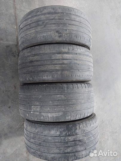 Yokohama AVS Decibel V550 245/45 R17 99W