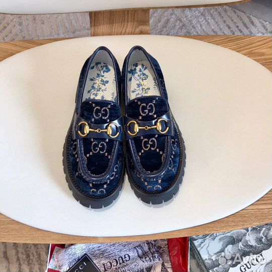 Лоферы женские Gucci