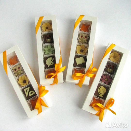 Шоколадные наборы ко дню учителя