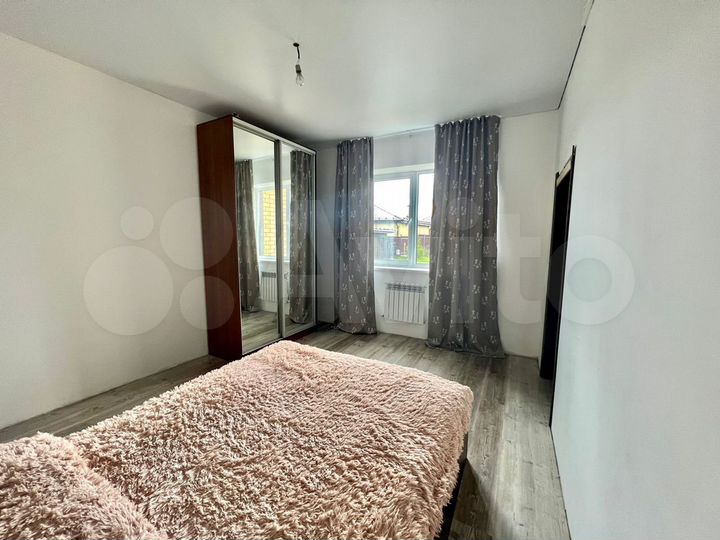 Коттедж 188,4 м² на участке 7,4 сот.