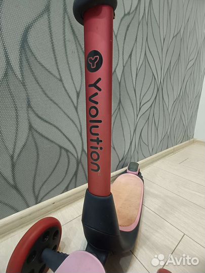 Премиум самокат Y Glider Nua, LED-подсветка