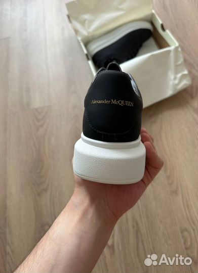 Кеды Alexander Mcqueen Черные