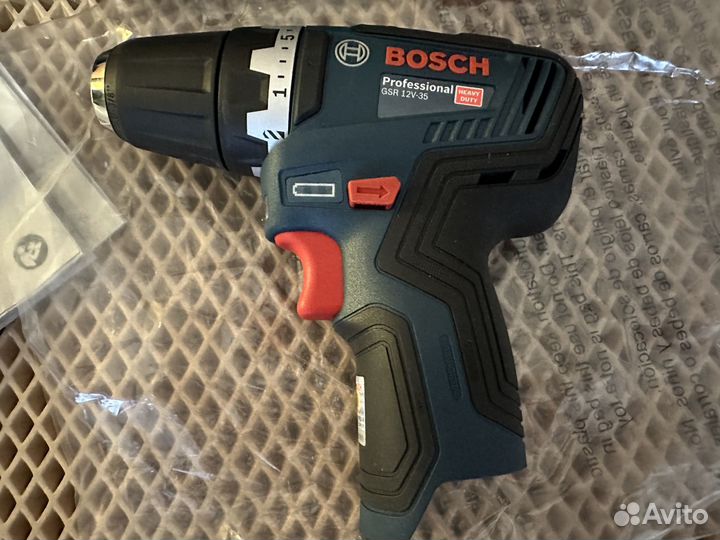 Аккумуляторный бесчеточный шуруповерт Bosch GSR 12