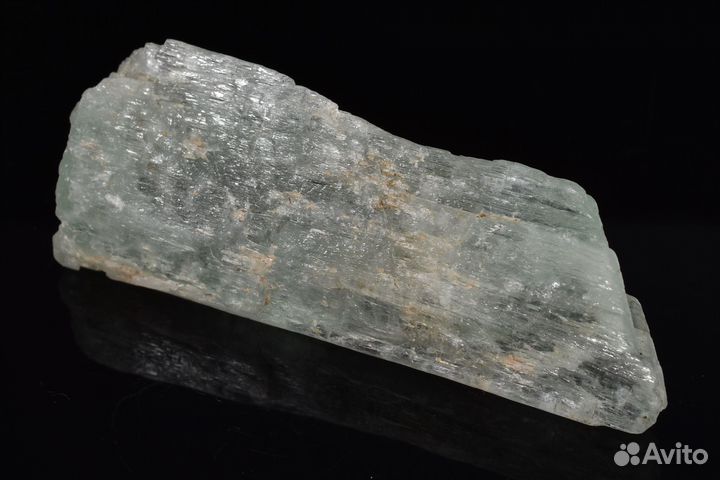 Кристалл. Сподумен (гидденит). Лот №1137