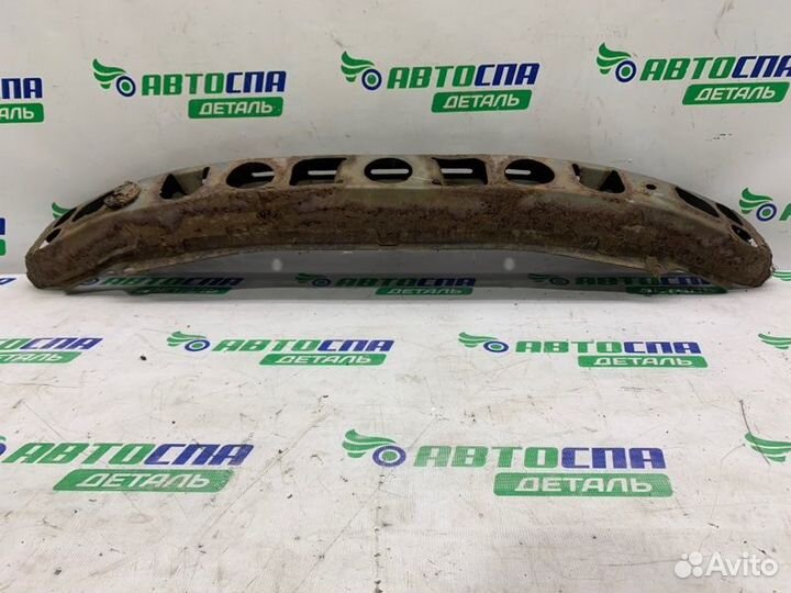 Усилитель бампера передний Toyota Yaris хетчбек