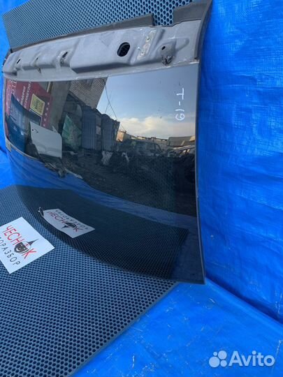 Стекло двери багажника VW Touareg GP 2002-2007