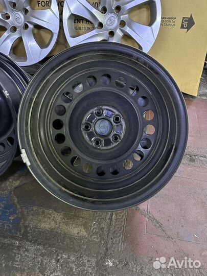 Диски колпаки оригинал R17 Toyota Rav4 XA50