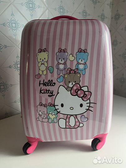 Детский чемодан для ручной клади