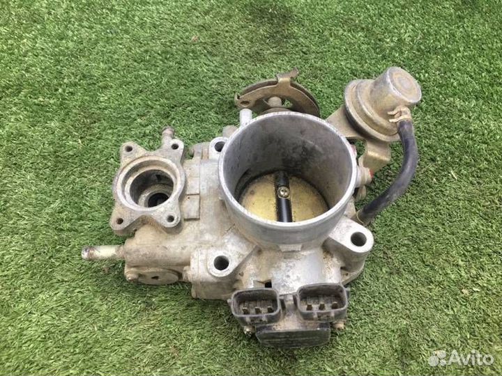 Заслонка дроссельная Nissan Maxima A33