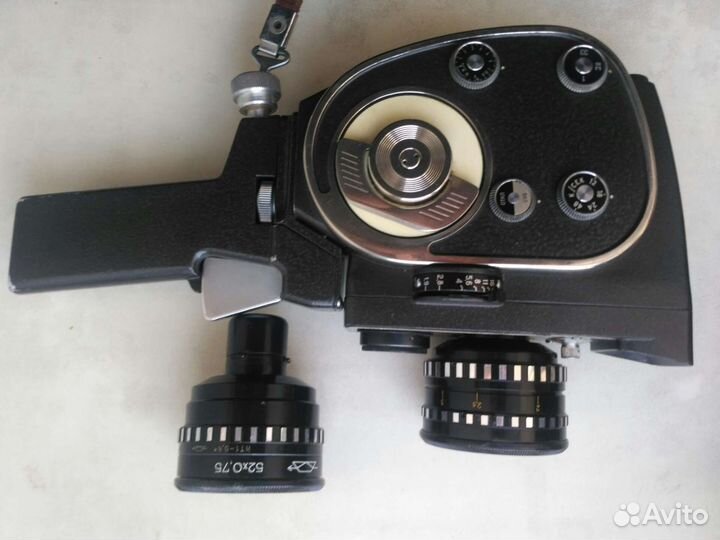 Кинокамера СССР кварц 2/8 S