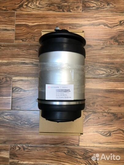 Пневмобаллон LR Discovery 3 задний RKB500010