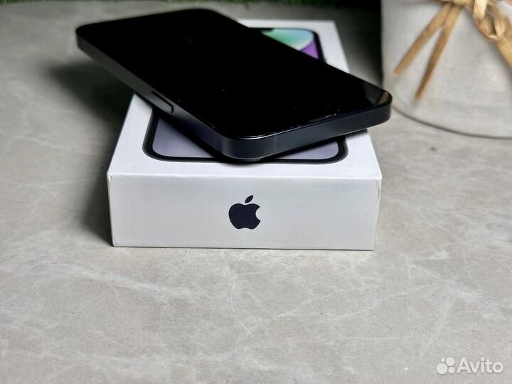 iPhone 14, 256 ГБ