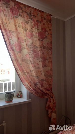 Покрывало кровать шторы