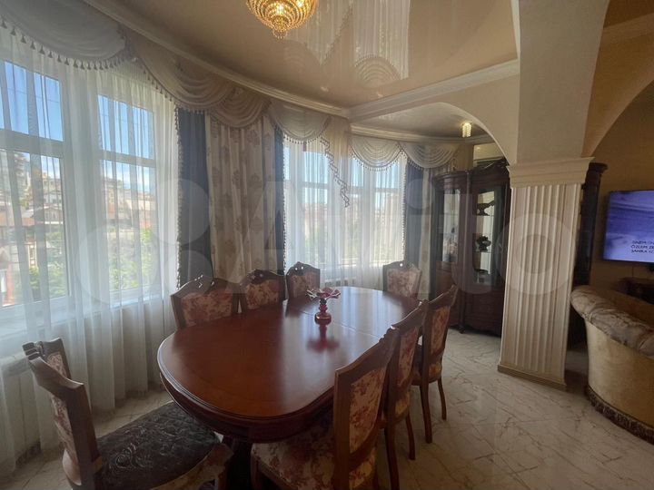 3-к. квартира, 83 м², 5/5 эт.