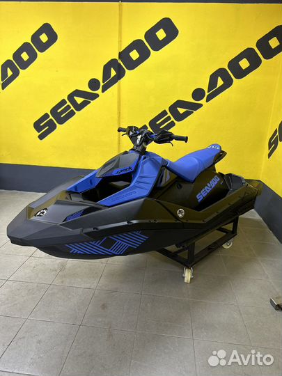 BRP Spark Trixx 3UP 90 (2023)