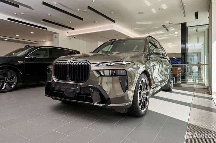 BMW X7 3.0 AT, 2023