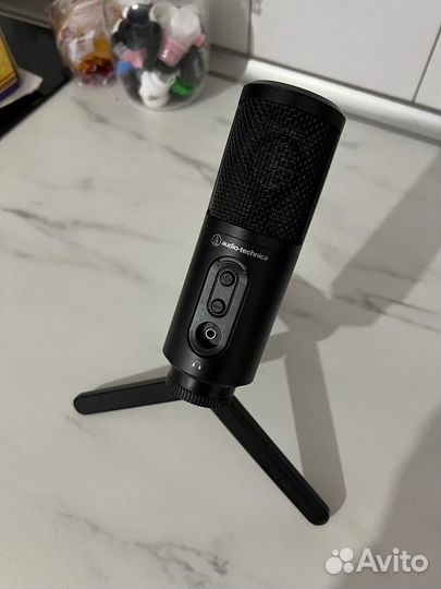 Студийный микрофон Audio-Technica ATR2500x-USB