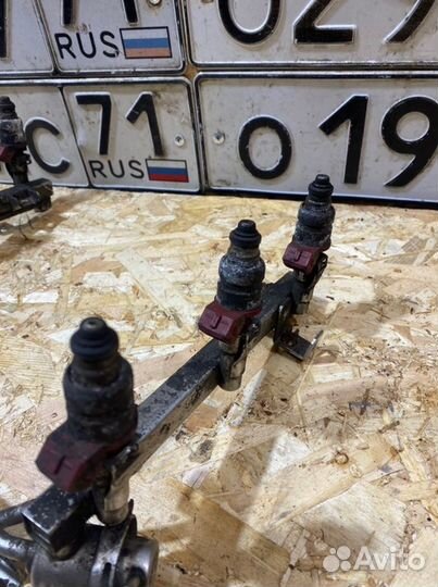 Топливная рампа с форсунками Skoda Superb 2.8 2002