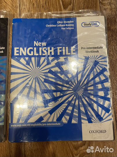 Учебник и рабочая тетрадь English file