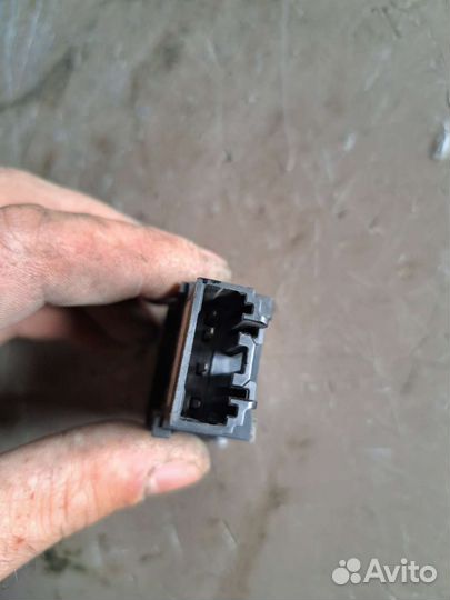 Кнопки салона Mazda 3