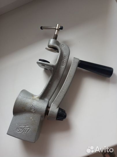 Ручная мельница Мрия