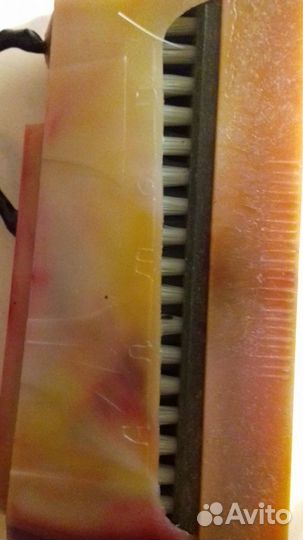 Декоративная щётка для одежды 