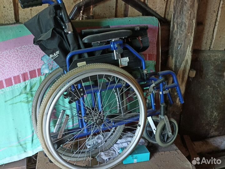 Инвалидная коляска