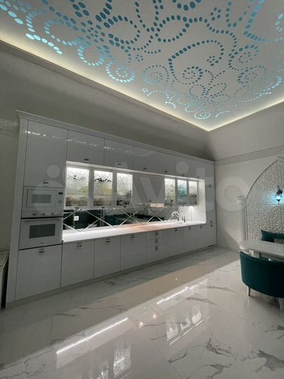 Дом 290 м² на участке 10 сот.