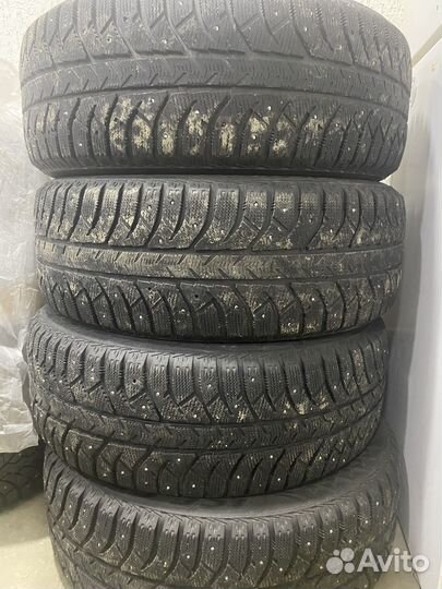 Bridgestone Ice Cruiser 5000 235/55 R19