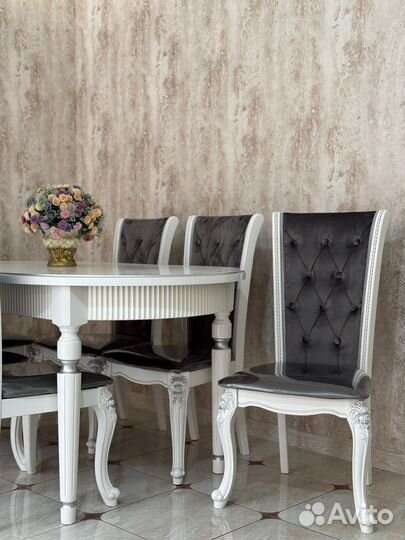 Комплект стол и стулья
