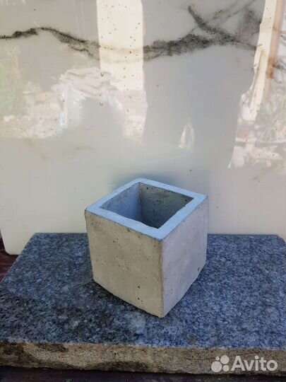 Кашпо из бетона