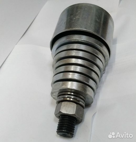 Съемник подшипника ступицы универсальный Пирамида