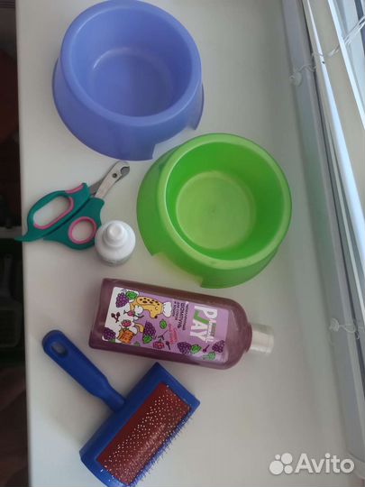 Принадлежности для кота (кошки) или собаки