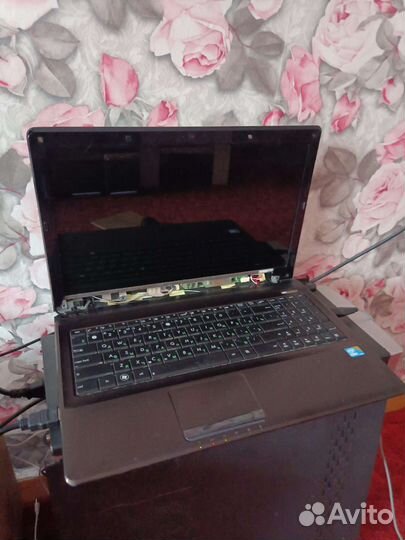 Ноутбук asus