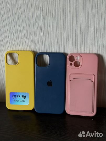 Чехлы на iPhone 13