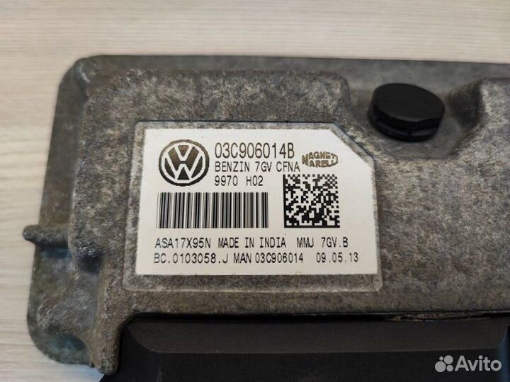 Блок управления двигателем Volkswagen Polo