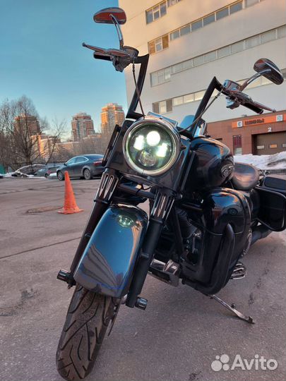 Harley- Davidson Road King CVO 110