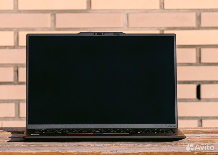 Lenovo ThinkPad X1 Carbon Gen 12 Ultra 7