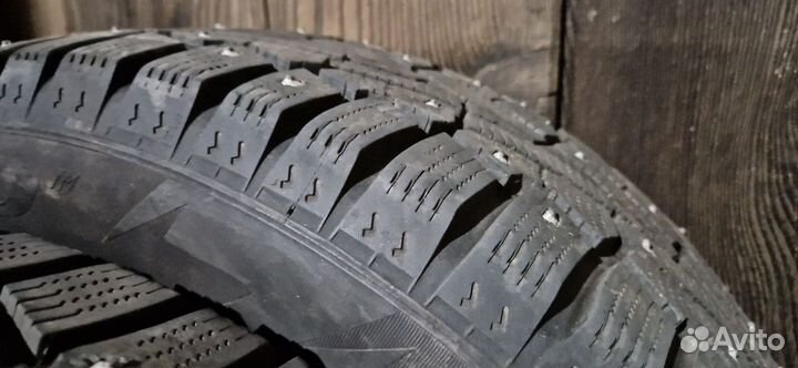 Pirelli Ice Zero 205/55 R16