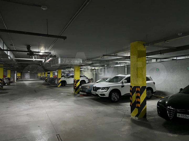 Машиноместо