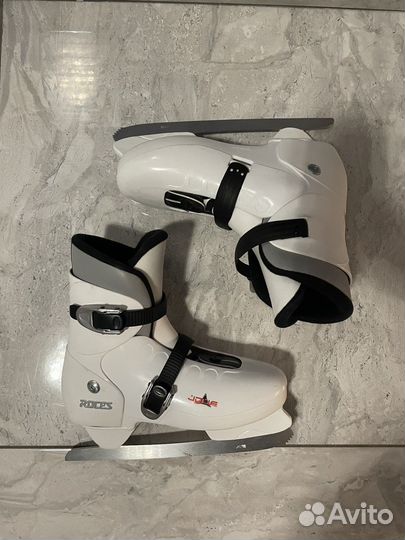 Фигурные коньки Roces