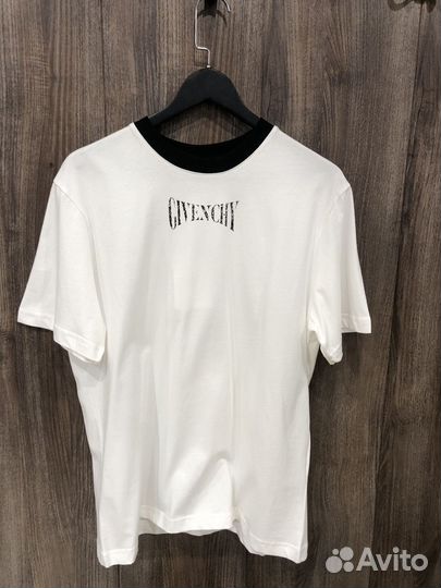 Футболка givenchy