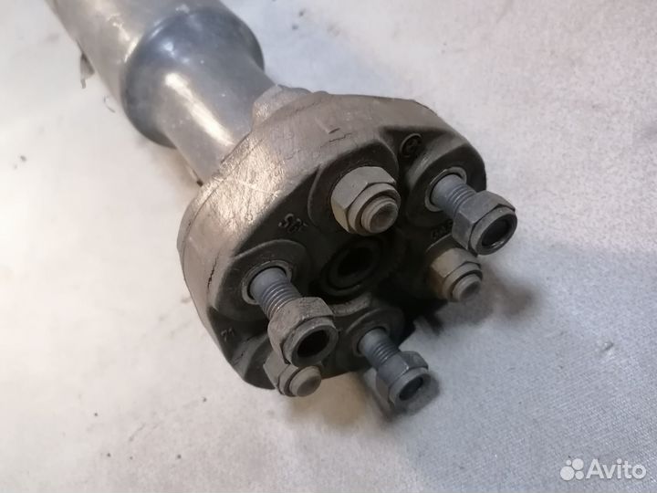 Карданный вал задний унив.BMW 3-Series E46 1998-05