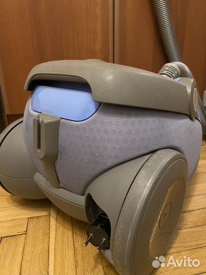 Пылесос Electrolux oxy3system