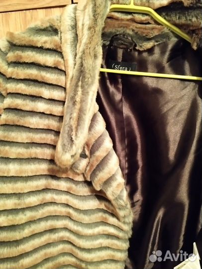 Шубка искусственная короткая 46