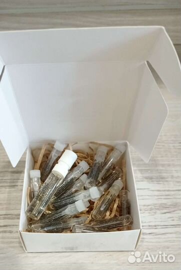 Пробники Avon, Brocard