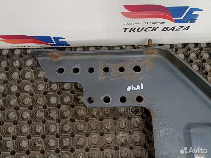 Кронштейн усилителя бампера левый Iveco Stralis